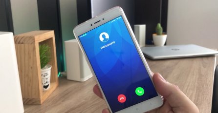 Ljudi širom svijeta nasumično zovu Ruse i svi im prenose istu poruku