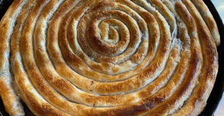 PRAVI DOMAĆI BUREK PO BOSANSKOM RECEPTU: Evo koliko tačno treba da stoji tijesto za pitu, JUFKA VAM NIKAD NEĆE PUCATI 