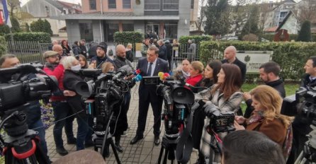 Dodik glasao u Banjaluci: Želio bih da svi u RS dobiju državljanstvo Srbije