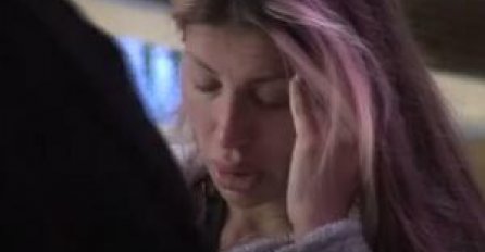 SKOCKALA SE KAO NIKAD! NEVIĐENO IZDANJE DALILE DRAGOJEVIĆ: Svojim izgledom večeras sve iznenadila