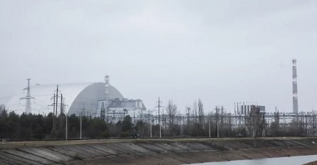 Ukrajinski ministar: Rusi koji su kopali rovove kod Černobila imaju najviše godinu dana života