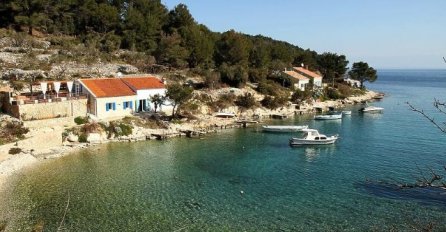 Vlada RS-a zbog sankcija prepisuje imovinu Rafinerije na IRB