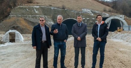 Nasiha Pozder (NS): Razumijevanje premijera Novalića redovno građane košta desetine miliona KM