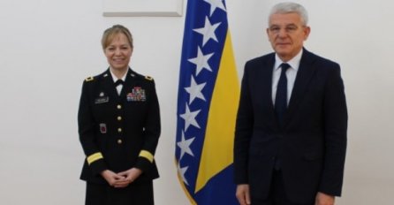 Džaferović o sigurnosnoj situaciji razgovarao s komandanticom NATO štaba u BiH