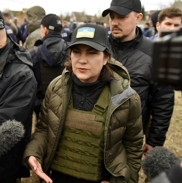 3fafe0f4-0dd1-4974-9213-c9ec370d4939