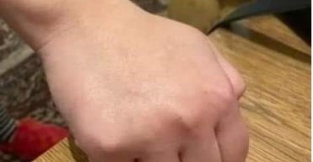 Svi KUCAMO U DRVO za sreću : ALI ZNATE LI KOJE JE PRAVO ZNAČENJE TOGA?