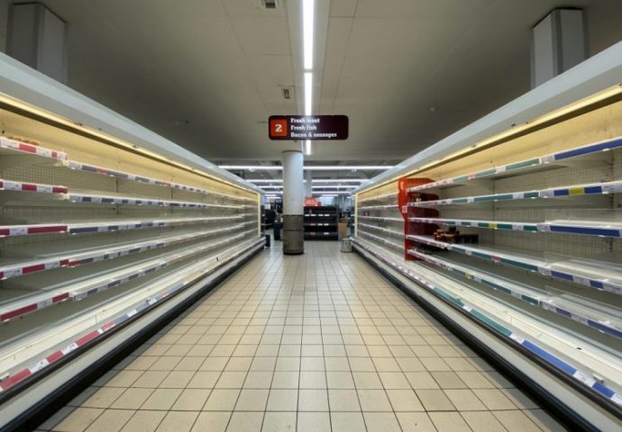 Medvedev prijeti: Evropu čekaju prazne police, zločini, hiperinflacija i bankrot