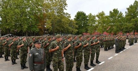 U Srbiji pozivaju na dobrovoljno služenje vojnog roka, kandidate čeka i novac