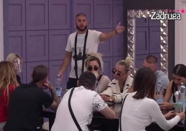 screenshot-from-2022-04-21-16-55-15