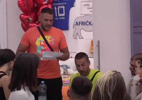 screenshot-from-2022-04-21-20-20-16