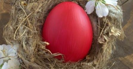 ŠTA SE RADI SA ČUVARKUĆOM: Mnogi je ostavljaju u crkvu, a evo zašto je to velika greška