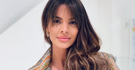 MUSLIMANKA SAM I FARBAM JAJA ZA VASKRS: Rialda pokrenula lavinu na mrežama svojim STAVOM, pa do detalja OBJASNILA SVE! (FOTO)