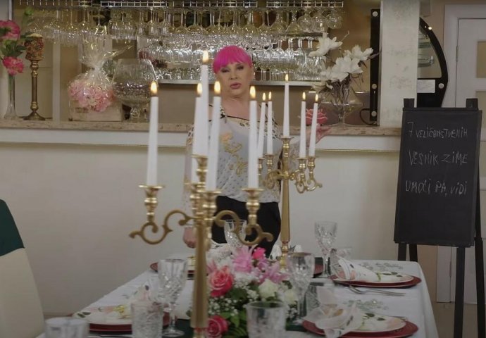 ŽIVJELA U SIROMAŠTVU, A SAD U LUKS VILI: Ovako izgleda renovirana kuća Zorice i Kemiša: Sve u zlatu, kristali (FOTO)