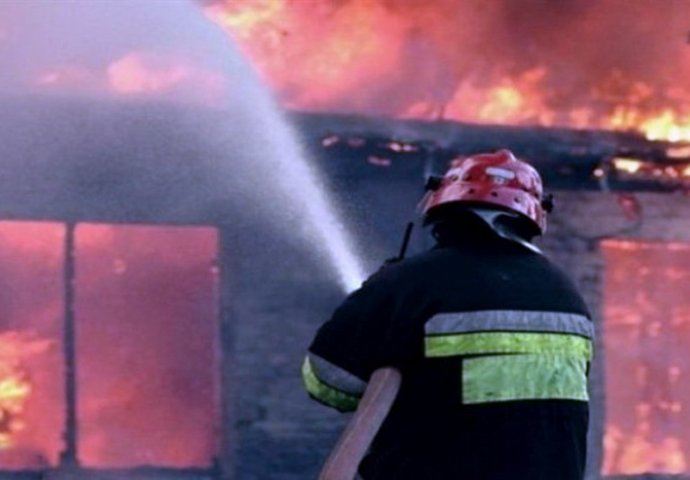 Nova tragedija u BiH: Jedna osoba poginula u požaru