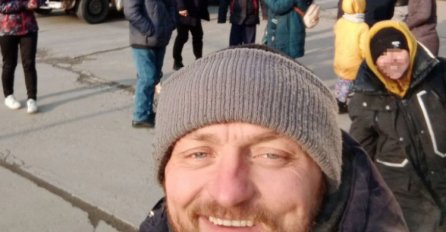 Heroj sa crvenim kombijem: Mihailo je iz razorenog Mariupolja spasio 200 civila