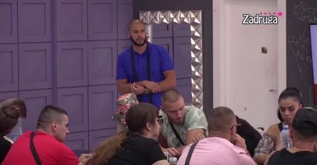 DEJAN NIKAD BRUTALNIJI! "RASTAVIO" ANĐELA NA DIJELOVE: "Grčka mitologija je mit, kao i Apolon"