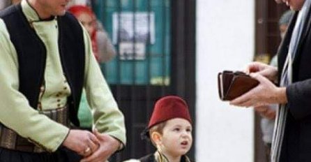 Tradicija i običaji bosanskih muslimana: Šta je bajram-banka ili bajramluk