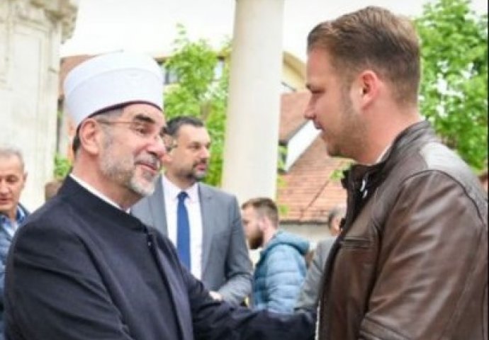  Stanivuković u Ferhat-pašinoj džamiji: Bajramsko jutro s našim prijateljima