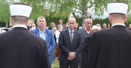 Salkić na obilježavanju Dana šehida u Bratuncu