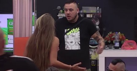 PREKIPILO JOJ! DALILA PONIZILA CARA PRED SVIMA: Muk za crnim stolom