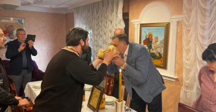 Pogledajte kako se slavi porodična slava kod Milorada Dodika