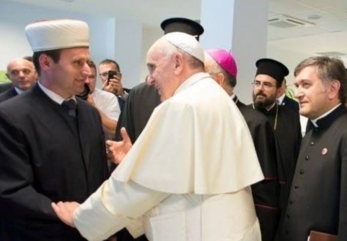 KAKO ĆE U SRBIJI REAGOVATI NA OVO: Glavni muftija Albanije tražio od Pape podršku za nezavisnost Kosova