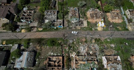 Ukrajina izvještava o granatiranju sela u blizini sjeveroistočne granice s Rusijom