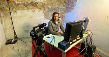 Tužan prizor: Ukrajinski komentator Evroviziju prenosio iz skloništa