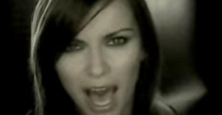 BILA JE PRELIJEPA, A NJENE HITOVE SMO SVI PJEVALI: Evo kako danas izgleda Vesna Pisarović - UDALA SE I ŽIVI U NJEMAČKOJ (FOTO)