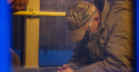 Ovo su evakuirani ukrajinski vojnici iz čeličane Azovstal