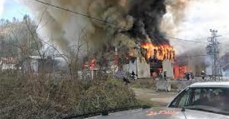  Požari u bh. gradu: Gorjeli kuća, kombi i šuma