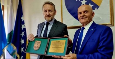 Bakir Izetbegović postao počasni građanin još jedne općine