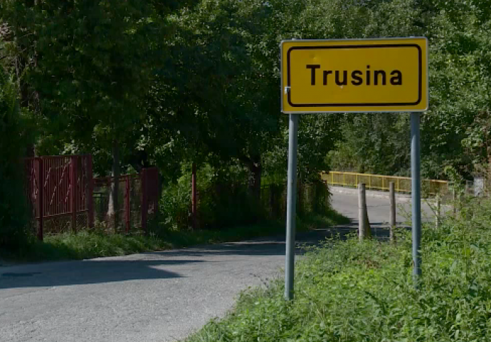 Pripadnici Armije RBiH, HVO-a i VRS posjetili Trusinu mjesto stradanja Hrvata
