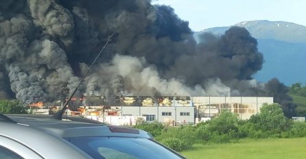  Ljudski faktor mogući uzrok požara u bihaćkoj fabrici?