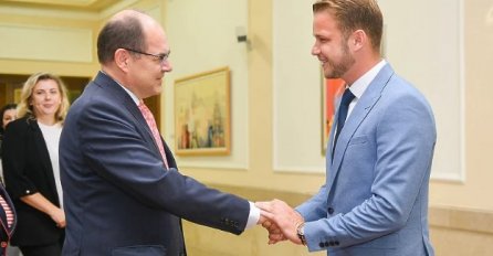 Stanivuković na udaru SNSD-a zbog susreta sa Schmidtom, on im odgovorio primjerom Vučića