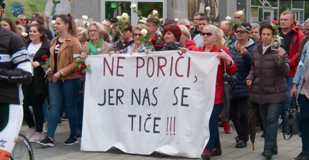 SKANDALOZNO I SRAMOTNO Načelnik PU Prijedor zabranio mirnu šetnju povodom Dana bijelih traka