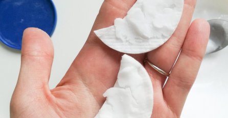 NAJJEFTINIJI NAČIN DA UKLONITE PODOČNJAKE: Smjesa od 2 sastojka zateže kožu oko očiju bolje od krema