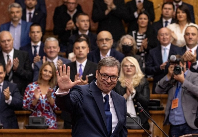 Vučić: Nismo daleko od “nekog” dogovora sa Prištinom