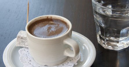 Dvije šolje kafe dnevno pomažu da živite dulje, otkriva nova studija!