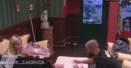 DEJAN KAO ZVIJER, RASTRGAO MAJICU SA SEBE, LOMIO INVENTAR U PABU: Kamera snimila jedan detalj, ALEKS NIJE DOBRO (VIDEO)