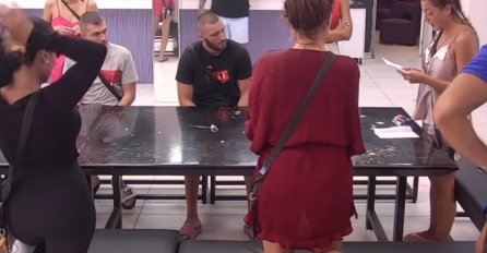 IZBAČENI ŠA PROGLASIO NOVOG VOĐU RIJALITIJA: Ova opasnica je sada glavna, SPREMA SE HAOS U ZADRUZI (VIDEO)