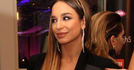 EDITA NAKON OPERACIJE PROMIJENILA IZGLED, VIŠE NIJE ISTA: Pogledajte kako izgleda, SVI KOMENTARIŠU 1 DETALJ (FOTO)