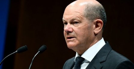 Scholz: Nije istina da Njemačka ne isporučuje oružje Ukrajini