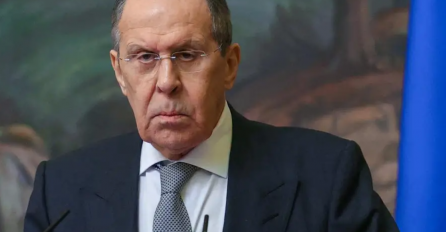 Ukrajinski novinar Lavrovu: “Što ste nam sve ukrali pa prodali?”