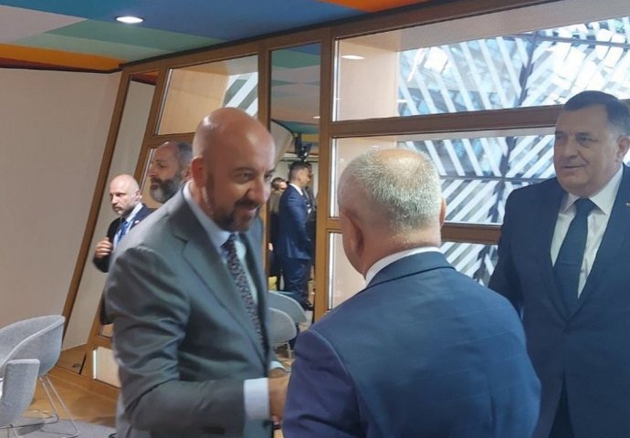 BN: Varnice u Briselu, Dodik navodno psovao majku Borenoviću