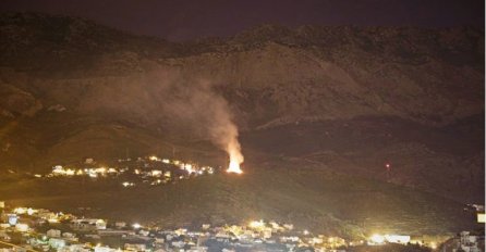 Požar kod Splita, na terenu i vojska. Gori na minski sumnjivom području