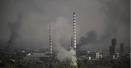 U hemijskoj tvornici u Severodonjecku skrivaju se civili: Gotovo je posve uništena