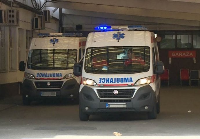 Beograd: Trogodišnje dijete ispalo kroz prozor zgrade, hitno prevezeno u bolnicu