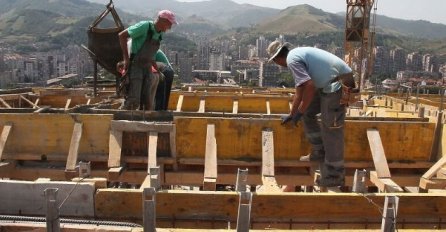 U FBiH preporučeno da rad na otvorenom bude obustavljen od 12 do 16 sati