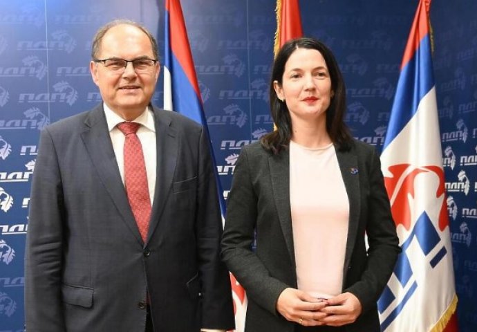 Schmidt se sastao s potpredsjednicom PDP-a Jelenom Trivić